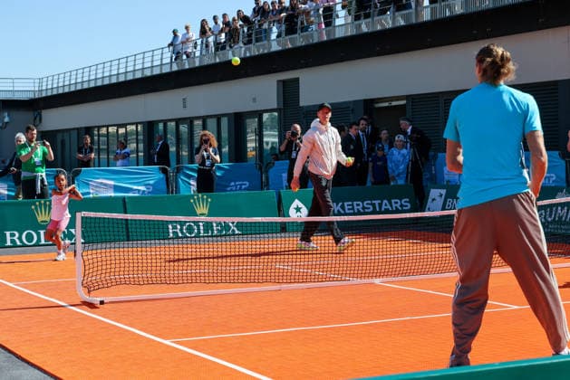 Avant le Rolex Monte-Carlo Masters 2026, Jannik Sinner et Alexander Zverev lors d une exhibition de mini-tennis animée sur la digue de la Station Maritime à Monaco, le 4 avril 2026. Claudia Albuquerque Bestimage Ahead of the Rolex Monte-Carlo Masters 2026, Jannik Sinner and Alexander Zverev during a lively mini-tennis exhibition on the seawall of the Maritime Station in Monaco, on April 4, 2026. Monte-Carlo  Copyright: xClaudiaxAlbuquerquex xBestimagexClaudiaxAlbuquerquex xBestimagex