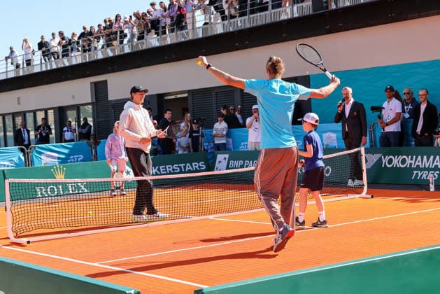 Avant le Rolex Monte-Carlo Masters 2026, Jannik Sinner et Alexander Zverev lors d une exhibition de mini-tennis animée sur la digue de la Station Maritime à Monaco, le 4 avril 2026. Claudia Albuquerque Bestimage Ahead of the Rolex Monte-Carlo Masters 2026, Jannik Sinner and Alexander Zverev during a lively mini-tennis exhibition on the seawall of the Maritime Station in Monaco, on April 4, 2026. Monte-Carlo  Copyright: xClaudiaxAlbuquerquex xBestimagexClaudiaxAlbuquerquex xBestimagex