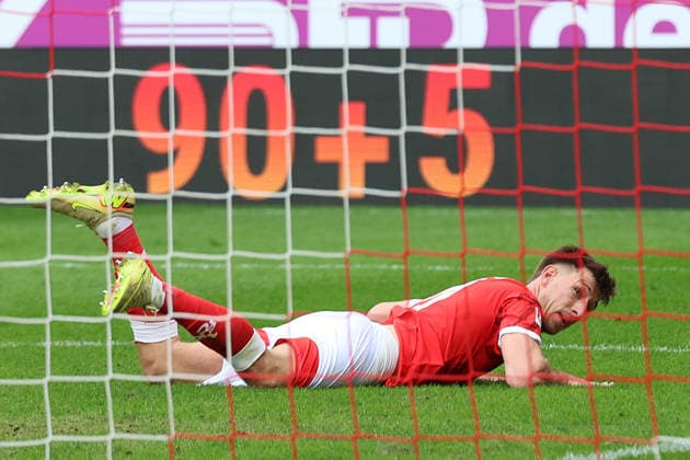 04.04.2026, xrekx, Fussball 2.Bundesliga, 1.FC Kaiserslautern - Fortuna Düsseldorf v.l. Torjubel nach dem Tor zum celebrating the goal celebrate 3:0 durch Daniel Hanslik (1.FC Kaiserslautern) (DFL DFB REGULATIONS PROHIBIT ANY USE OF PHOTOGRAPHS as IMAGE SEQUENCES and or QUASI-VIDEO) Kaiserslautern