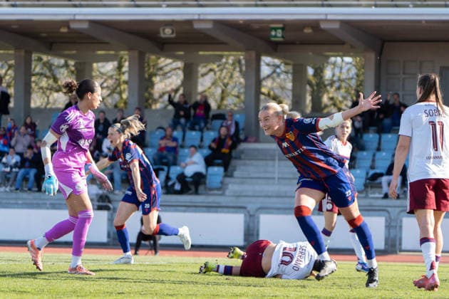 Switzerland: AXA Women s Super League: FC Basel vs Servette FC ChÃªnois FÃ minin, Leichtathletikstadion, Basel: Anna Krog (23 FC Basel) Jubel Copyright: xMelinaxFeldges xSteinsiek.chx