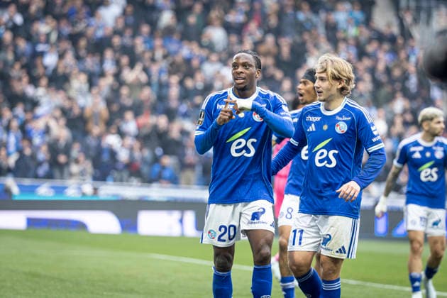 FOOTBALL : Racing Strasbourg (RCS) vs Nice - ligue 1 - Strasbourg - 04 04 26 Joie des joueurs de l equipe de Racing Strasbourg apres le but de Martial Godo 20 (RCS)  Copyright: xelyxandroxcegarrax