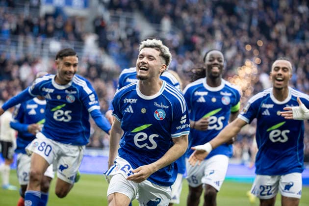 FOOTBALL : Racing Strasbourg (RCS) vs Nice - ligue 1 - Strasbourg - 04 04 26 Joie des joueurs de l equipe de Racing Strasbourg apres le but de Samir El Mourabet 29  Copyright: xelyxandroxcegarrax