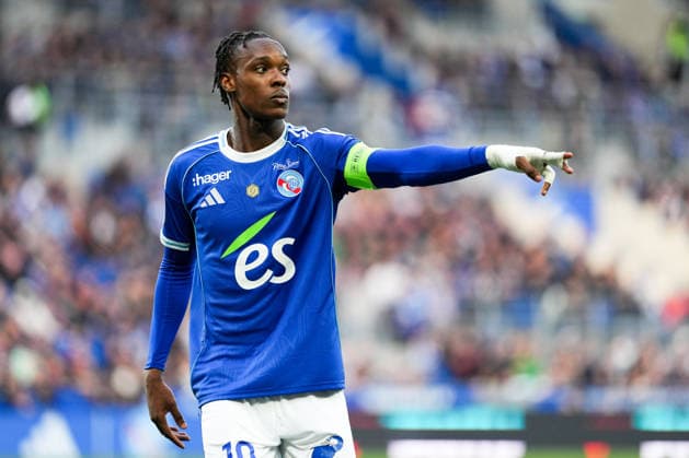 RC Strasbourg Alsace v OGC Nice - Ligue 1 McDonald s 2025 2026 10 Emmanuel Esseh EMEGHA (rcsa) during the Ligue 1 McDonald s match between Strasbourg and Nice at Stade de la Meinau on April 4, 2026 in Strasbourg, France. Strasbourg France  Copyright: xFEPx 776348343