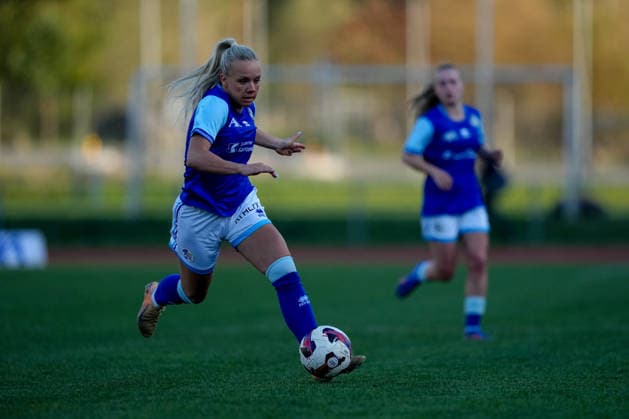 Schweiz: AXA Women s Super League 2025 26, FC Luzern vs BSC YB Frauen - Hubelmatt, Luzern: Jennie Marie Egeriis (17 FCL) Copyright: xKjetilxWaberx