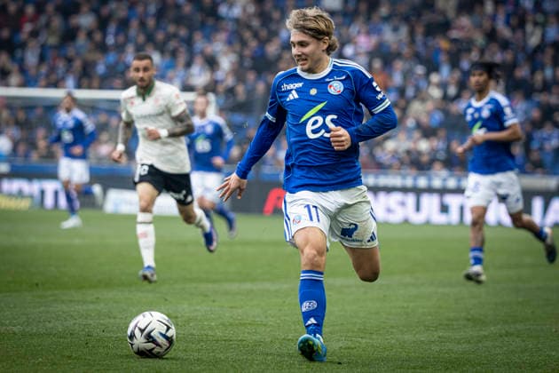 FOOTBALL : Racing Strasbourg (RCS) vs Nice - ligue 1 - Strasbourg - 04 04 26 Sebastian Nanasi 11  Copyright: xelyxandroxcegarrax
