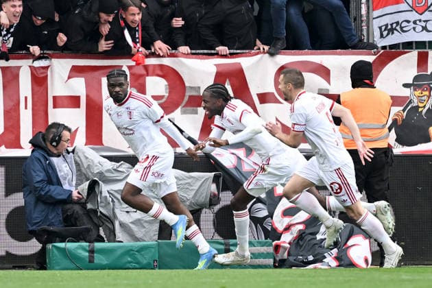 Stade Brestois 29 v Stade Rennais FC - Ligue 1 McDonald s 2025 2026 07 Junior DINA EBIMBE (sb29) during the Ligue 1 McDonald s match between Brest and Rennes at Stade Francis Le Ble on April 4, 2026 in Brest, France. Brest France  Copyright: xFEPx 776348345
