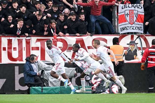 Stade Brestois 29 v Stade Rennais FC - Ligue 1 McDonald s 2025 2026 07 Junior DINA EBIMBE (sb29) during the Ligue 1 McDonald s match between Brest and Rennes at Stade Francis Le Ble on April 4, 2026 in Brest, France. Brest France  Copyright: xFEPx 776348345