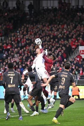 Stade Brestois 29 v Stade Rennais FC - Ligue 1 McDonald s 2025 2026 19 Ludovic AJORQUE (sb29) - 30 Brice SAMBA (srfc) during the Ligue 1 McDonald s match between Brest and Rennes at Stade Francis Le Ble on April 4, 2026 in Brest, France. Brest France  Copyright: xFEPx 776348345