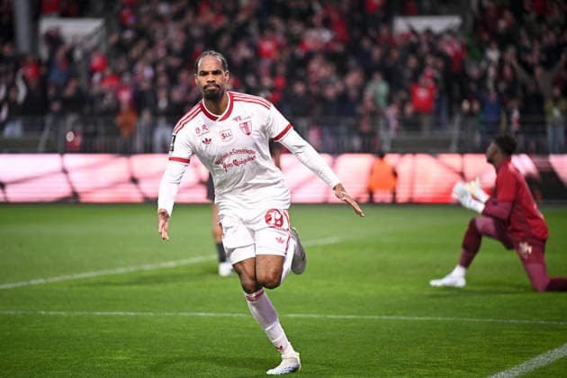 Stade Brestois 29 v Stade Rennais FC - Ligue 1 McDonald s 2025 2026 14 Remy LABEAU LASCARY (sb29) during the Ligue 1 McDonald s match between Brest and Rennes at Stade Francis Le Ble on April 4, 2026 in Brest, France. Brest France  Copyright: xFEPx 776348345