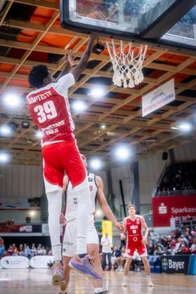 Barmer 2. Basketball Bundesliga ProA: Bayer Giants Leverkusen vs. RheinStars Koeln, 04.04.26 Leverkusen, 04.04.26 - Kenny Andre Baptiste (RheinStars Köln, 39) während des Spiels der Barmer 2. Basketball Bundesliga ProA: Bayer Giants Leverkusen vs. RheinStars Koeln in der Ostermann Arena in Leverkusen. Copyright: xBEAUTIFULxSPORTS LeahxKohringx
