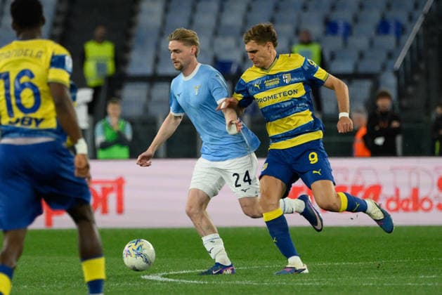 CALCIO - Serie A - SS Lazio vs Parma Calcio Lazioâ??s Kenneth Taylor and Parma s Mateo Pellegrino during the Italian Football Championship League A 2025 2026 match between SS Lazio vs Parma Calcio at the Olimpic Stadium in Rome on 04 April 2026. Rome Italy  Copyright: xIPAxSport ABACAx
