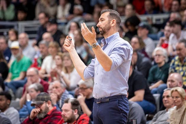 Barmer 2. Basketball Bundesliga ProA: Bayer Giants Leverkusen vs. RheinStars Koeln, 04.04.26 Leverkusen, 04.04.26 - Zoran Kukic (Head Coach RheinStars Köln) während des Spiels der Barmer 2. Basketball Bundesliga ProA: Bayer Giants Leverkusen vs. RheinStars Koeln in der Ostermann Arena in Leverkusen. Copyright: xBEAUTIFULxSPORTS LeahxKohringx