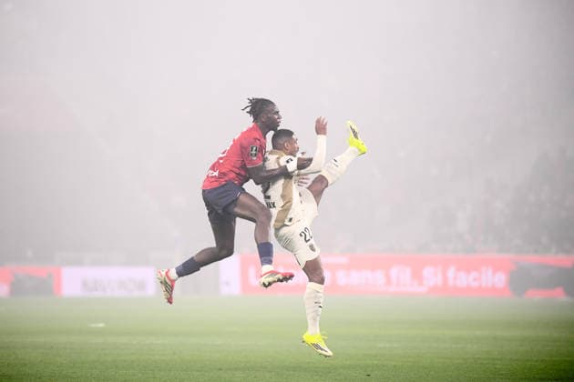 Lille OSC v RC Lens - Ligue 1 McDonald s 2025 2026 17 Ngalayel Ngal ayel MUKAU (losc) - 22 Wesley SAID (rcl) during the Ligue 1 McDonald s match between Lille and Lens at Stade Pierre Mauroy - Decathlon Arena on April 4, 2026 in Lille, France. Lille France  Copyright: xFEPx 776348341