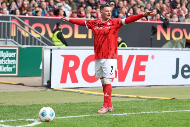 04.04.2026, xrekx, Fussball 2.Bundesliga, 1.FC Kaiserslautern - Fortuna Düsseldorf v.l. Marlon Ritter (1.FC Kaiserslautern) Eckball (DFL DFB REGULATIONS PROHIBIT ANY USE OF PHOTOGRAPHS as IMAGE SEQUENCES and or QUASI-VIDEO) Kaiserslautern