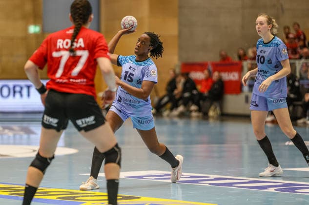 GER, Bad Langensalza, Thüringer HC vs HSG Bensheim Auerbach Flames, Alsco Handball Bundesliga Frauen, Handball, DHB, Spielzeit 2025 2026, Weststadthalle Bensheim, 22. Spieltag im Bild: Ndidi Agwunedu (HSG Bensheim Auerbach Flames Frauen 15) DFB DFL REGULATIONS PROHIBIT ANY USE OF PHOTOGRAPHS AS IMAGE SEQUENCES AND OR QUASI-VIDEO, 04.04.2026 Copyright: HMBxMedia HendrikxHamelau