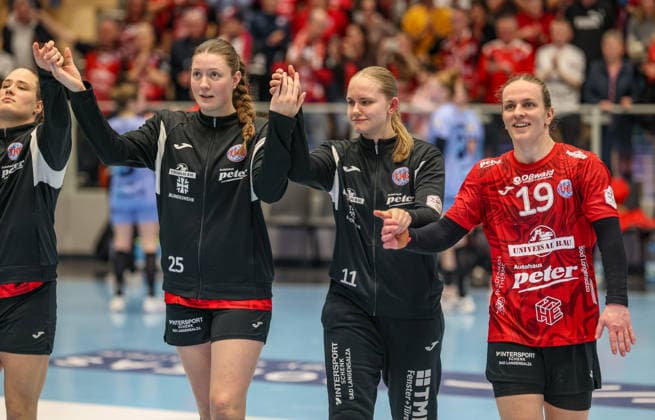 GER, Bad Langensalza, Thüringer HC vs HSG Bensheim Auerbach Flames, Alsco Handball Bundesliga Frauen, Handball, DHB, Spielzeit 2025 2026, Weststadthalle Bensheim, 22. Spieltag im Bild: Freude und Emotionen nach dem Sieg, Jubel, Der Thüringer HC besiegt die Bensheim Flames DFB DFL REGULATIONS PROHIBIT ANY USE OF PHOTOGRAPHS AS IMAGE SEQUENCES AND OR QUASI-VIDEO, 04.04.2026 Copyright: HMBxMedia HendrikxHamelau