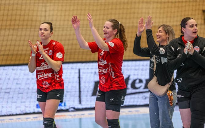 GER, Bad Langensalza, Thüringer HC vs HSG Bensheim Auerbach Flames, Alsco Handball Bundesliga Frauen, Handball, DHB, Spielzeit 2025 2026, Weststadthalle Bensheim, 22. Spieltag im Bild: Freude und Emotionen nach dem Sieg, Jubel, Der Thüringer HC besiegt die Bensheim Flames DFB DFL REGULATIONS PROHIBIT ANY USE OF PHOTOGRAPHS AS IMAGE SEQUENCES AND OR QUASI-VIDEO, 04.04.2026 Copyright: HMBxMedia HendrikxHamelau