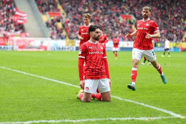 04.04.2026, xrekx, Fussball 2.Bundesliga, 1.FC Kaiserslautern - Fortuna Düsseldorf v.l. Torjubel nach dem Tor zum celebrating the goal celebrate 2:0 durch Semih Sahin (1.FC Kaiserslautern) (DFL DFB REGULATIONS PROHIBIT ANY USE OF PHOTOGRAPHS as IMAGE SEQUENCES and or QUASI-VIDEO) Kaiserslautern