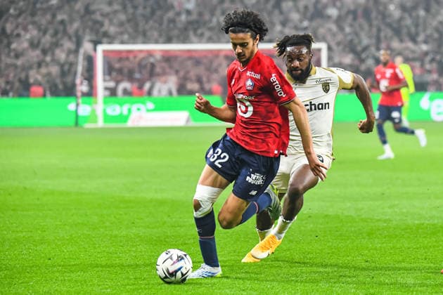 FOOTBALL : Lille OSC vs RC Lens - Ligue 1 - JournÃ e 28 - 04 04 2026 Ayyoub Bouaddi (Lille OSC) Allan Saint-Maximin (RC Lens) LilleFrance  Copyright: xBaptistexAutissierx