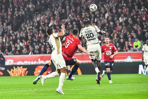 FOOTBALL : Lille OSC vs RC Lens - Ligue 1 - JournÃ e 28 - 04 04 2026 Olivier Giroud (Lille OSC) Malang Sarr (RC Lens) Matthieu Udol (RC Lens) LilleFrance  Copyright: xBaptistexAutissierx