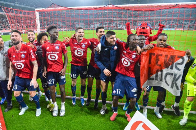 FOOTBALL : Lille OSC vs RC Lens - Ligue 1 - JournÃ e 28 - 04 04 2026 Joie des joueurs du LOSC apres la victoire contre le RC Lens LilleFrance  Copyright: xBaptistexAutissierx