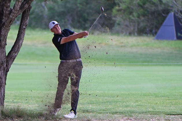 SAN ANTONIO, TX - APRIL 04: Sami Valimaki (FIN) hits from the trees on 2 during the third round of the Valero Texas Open on April 4, 2026, at the AT&T Oaks Course at TPC San Antonio, San Antonio, Texas. (Photo by Ken Murray Icon Sportswire) GOLF: APR 04 PGA, Golf Herren Valero Texas Open EDITORIAL USE ONLY Icon2604040133