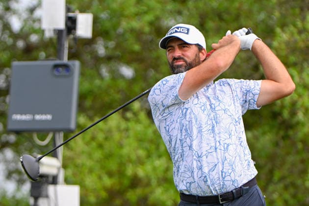SAN ANTONIO, TX - APRIL 04: John Parry (ENG) watches his tee shot on 2 during the third round of the Valero Texas Open on April 4, 2026, at the AT&T Oaks Course at TPC San Antonio, San Antonio, Texas. (Photo by Ken Murray Icon Sportswire) GOLF: APR 04 PGA, Golf Herren Valero Texas Open EDITORIAL USE ONLY Icon2604040173