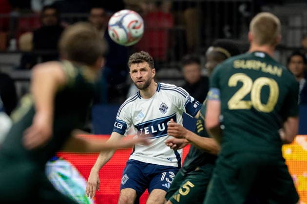 April 4, 2026, Vancouver, Bc, CANADA: Vancouver Whitecaps Thomas Muller (13) kicks the ball during the second half of an MLS, Fussball Herren, USA soccer match against the Portland Timbers in Vancouver, on Saturday, April 4, 2026. Canada News - April 4, 2026  - ZUMAc35_ 20260404_zaf_c35_064 Copyright: xEthanxCairnsx