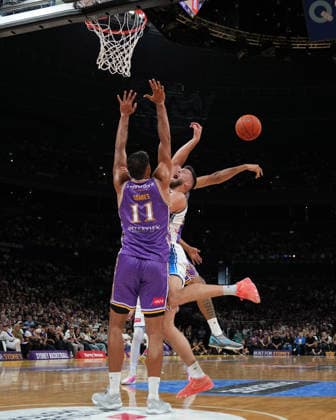 NBL KINGS 36ERS, Nick Rakocevic of the 36ers is blocked by Tim Soares of the Kings during NBL grand final, game five, Sydney Kings v Adelaide 36ers, at Qudos Bank Arena in Sydney, Sunday, April 5, 2026. ( NO ARCHIVING, EDITORIAL USE ONLY SYDNEY NEW SOUTH WALES AUSTRALIA  Copyright: xROBBIExSTEPHENSONx 20260405112537690357