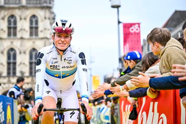 Ronde van Vlaanderen Women 2026 Cycling Race OUDENAARDE, BELGIUM - APRIL 05 : Vollering Demi (NED) of FDJ United - SUEZ before the start of the race during the 23rd edition of Ronde van Vlaanderen Women an UCI Women s World Tour 1.WWT one day cycling road race for Women Elite of 164 km with start in Oudenaarde and finish in Oudenaarde on April 5, 2026 in Oudenaarde, Belgium, 05 04 2026 ( Motordriver Serge Seynaeve - Oudenaarde Belgium  Copyright: xTomasxSiskx