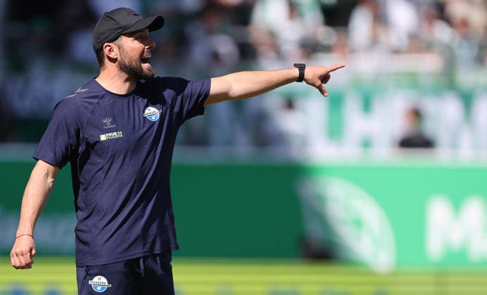 Ralf Kettemann Trainer Paderborn , SpVgg Greuther Fürth-SC Paderborn 07 , 2.Bundesliga , Fußball , in Sportpark Ronhof Thomas Sommer Stadion, in Fürth , Bayern , Deutschland. April 05 , 2026 . Photo by: Davide Elias IPA Photo Pressefoto DENL Copyright: xDavidexEliasx