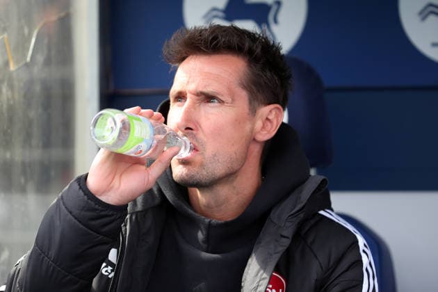 Braunschweig vs Nürnberg 2. BL Braunschweig, 05.04.2026, Fußball, Herren, 2. BL, Saison 2025 2026, Eintracht Braunschweig vs. 1. FC Nürnberg: Cheftrainer Miroslav Klose (1.FC Nürnberg) (DFL DFB REGULATIONS PROHIBIT ANY USE OF PHOTOGRAPHS as IMAGE SEQUENCES and or QUASI-VIDEO) Stadion an der Hamburger Straße Niedersachsen Deutschland