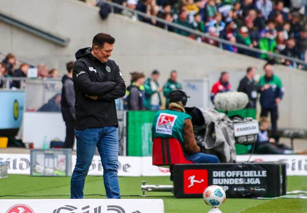 Deutschland: Fussball 2.Bundesliga 2025 2026, 28. Spieltag - Hannover 96 vs SV 07 Elversberg - Heinz von Heiden Arena Stadion (Hannover): Christian Titz (Trainer Hannover 96) Hannover