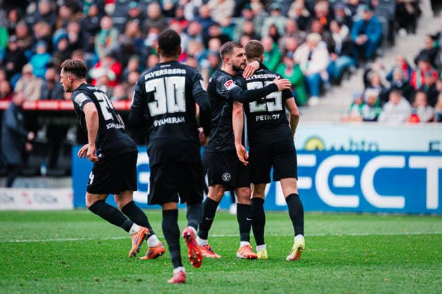 2. Bundesliga: Hannover 96 vs. SV Elversberg, 05.04.2026 TOR, JUBEL zum 1:1 durch Lukas Petkov (SV Elversberg, 25); Fußball, 2. Bundesliga, 28. Spieltag: Hannover 96 vs. SV Elversberg am 05.04.2026 in der Heinz von Heiden Arena, Hannover DFL REGULATIONS PROHIBIT ANY USE OF PHOTOGRAPHS AS IMAGE SEQUENCES AND OR QUASI-VIDEO.