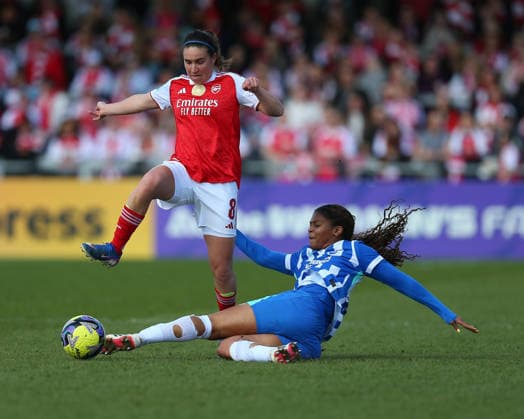 BOREHAMWOOD, ENGLAND - APRIL 05: Mariona Caldentey of Arsenal tackled by Madison Haley of Brighton and Hove Albion during the Adobe Womens FA Cup match between Arsenal and Brighton and Hove Albion at Mangata Developments Stadium Meadow Park on April 05, 2026 in Borehamwood, England. Copyright: xJayxPatel SPPx Sportspressphoto_SPR124841