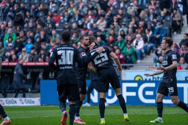 Deutschland: 2. Bundesliga 2025 - 2026, 28. Spieltag - Hannover 96 vs SV Elversberg - Heinz von Heiden Arena (Hannover): Lukas Petkov (SV 07 Elversberg, 25) Tor Torjubel Emotionen