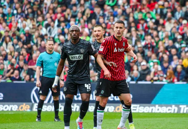 Deutschland: Fussball 2.Bundesliga 2025 2026, 28. Spieltag - Hannover 96 vs SV 07 Elversberg - Heinz von Heiden Arena Stadion (Hannover): David Mokwa (SV 07 Elversberg, 42) Hannover
