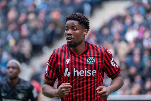 Deutschland: 2. Bundesliga 2025 - 2026, 28. Spieltag - Hannover 96 vs SV Elversberg - Heinz von Heiden Arena (Hannover): Ime Okon (Hannover 96, 20)