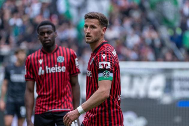 Deutschland: 2. Bundesliga 2025 - 2026, 28. Spieltag - Hannover 96 vs SV Elversberg - Heinz von Heiden Arena (Hannover): Enzo Leopold (Hannover 96, 8)