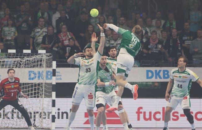 GER HBL Saison 2025 2026 FÜCHSE Berlin vs SC DhfK Leipzig, 05.04.26, Max-Schmeling-Halle, Berlin, Domenico EBNER (SC DHfK Leipzig 1), Luka ROGAN (SC DHfK Leipzig 33), Mijajlo MARSENIC (Füchse Berlin 93), Mathias GIDSEL (Füchse Berlin 19), Blaer HINRIKSSON (SC DHfK Leipzig 44)