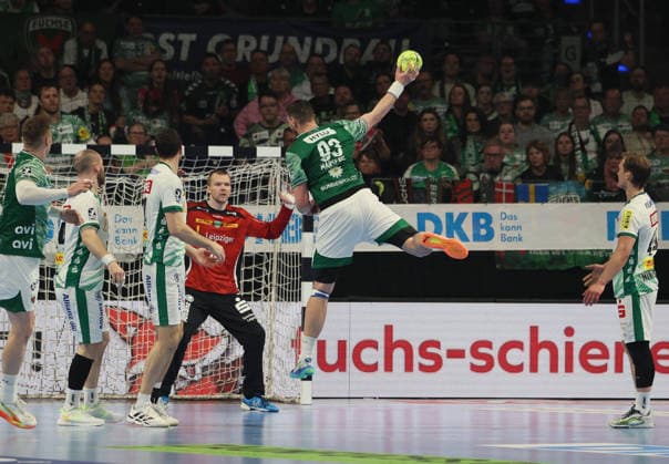 GER HBL Saison 2025 2026 FÜCHSE Berlin vs SC DhfK Leipzig, 05.04.26, Max-Schmeling-Halle, Berlin, Mijajlo MARSENIC (Füchse Berlin 93) verwandelt gegen Tomas MRKVA (SC DHfK Leipzig 96)