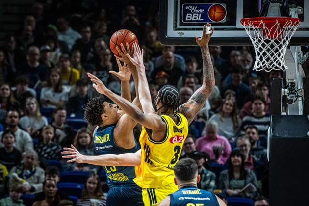 Basketball Berlin 05.04.2026 Saison 2025 2026 EasyCredit BBL 1. Bundesliga Männer, Herren Alba Berlin - EWE Baskets Oldenburg Colin Schroeder (Oldenburg, No.29)