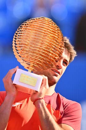 Tiriac Open final, Navove v Merida Mariano Navone of Argentina shows the trophy after after winning the game against Daniel Merida of Spain during the Tiriac Open finals, in Bucharest, April 05, 2026. Alex Nicodim Imago Images Copyright: xAlexxNicodimx