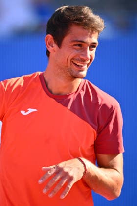 Tiriac Open final, Navove v Merida Mariano Navone of Argentina shows the trophy after after winning the game against Daniel Merida of Spain during the Tiriac Open finals, in Bucharest, April 05, 2026. Alex Nicodim Imago Images Copyright: xAlexxNicodimx