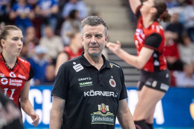 Alexander Waibl (Trainer Dresdner SC) GER, Allianz MTV Stuttgart - Dresdner SC, Volleyball Bundesliga, VBL, Spielzeit 2025 2026, Playoffs Halbfinale, Spiel 1, 05.04.2026 GER, Allianz MTV Stuttgart - Dresdner SC, Volleyball Bundesliga, VBL, Spielzeit 2025 2026, Playoffs Halbfinale, Spiel 1, 05.04.2026 Stuttgart Copyright: xSandyxDinkelackerx EP_SDR