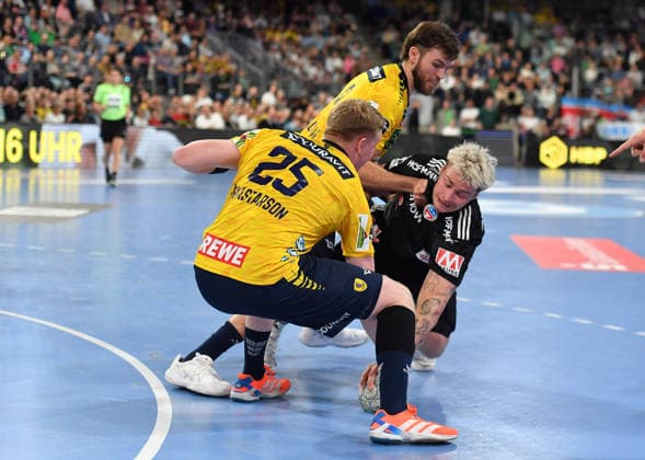 05.04.2026 - Handball - 1. Bundesliga DAIKIN HBL - Saison 2025 2026 - 27. Spieltag: HC Erlangen Metropolregion Nürnberg HCE - Rhein-Neckar Löwen - OGo - xogox - Haukur Thrastarson (25, Rhein Neckar Löwen ) Marek Nissen (6, HC Erlangen HCE )