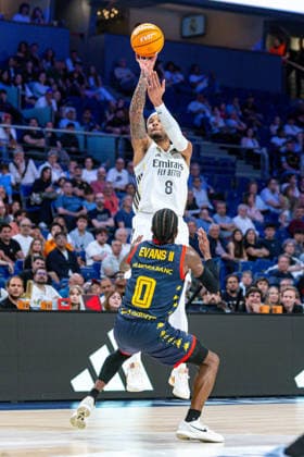 ESP: Real Madrid v Morabanc Andorra. Liga Endesa Chuma Okeke of Real Madrid during the Liga Endesa match, between Real Madrid and Morabanc Andorra played at Movistar Arena Stadium on April 5, 2026 in Madrid Spain Madrid Spain Basketball Copyright: xAlbaxPachecox xAgenciaxLOFx