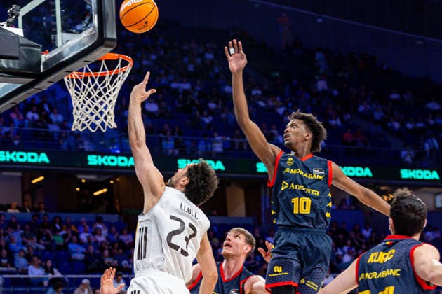 ESP: Real Madrid v Morabanc Andorra. Liga Endesa Sergio Llull of Real Madrid during the Liga Endesa match, between Real Madrid and Morabanc Andorra played at Movistar Arena Stadium on April 5, 2026 in Madrid Spain Madrid Spain Basketball Copyright: xAlbaxPachecox xAgenciaxLOFx