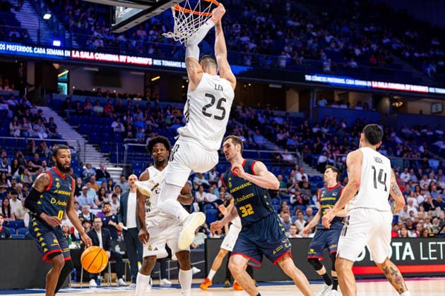 ESP: Real Madrid v Morabanc Andorra. Liga Endesa Alex Len of Real Madrid during the Liga Endesa match, between Real Madrid and Morabanc Andorra played at Movistar Arena Stadium on April 5, 2026 in Madrid Spain Madrid Spain Basketball Copyright: xAlbaxPachecox xAgenciaxLOFx