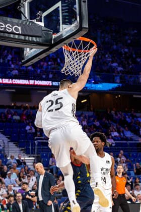 ESP: Real Madrid v Morabanc Andorra. Liga Endesa Alex Len of Real Madrid during the Liga Endesa match, between Real Madrid and Morabanc Andorra played at Movistar Arena Stadium on April 5, 2026 in Madrid Spain Madrid Spain Basketball Copyright: xAlbaxPachecox xAgenciaxLOFx
